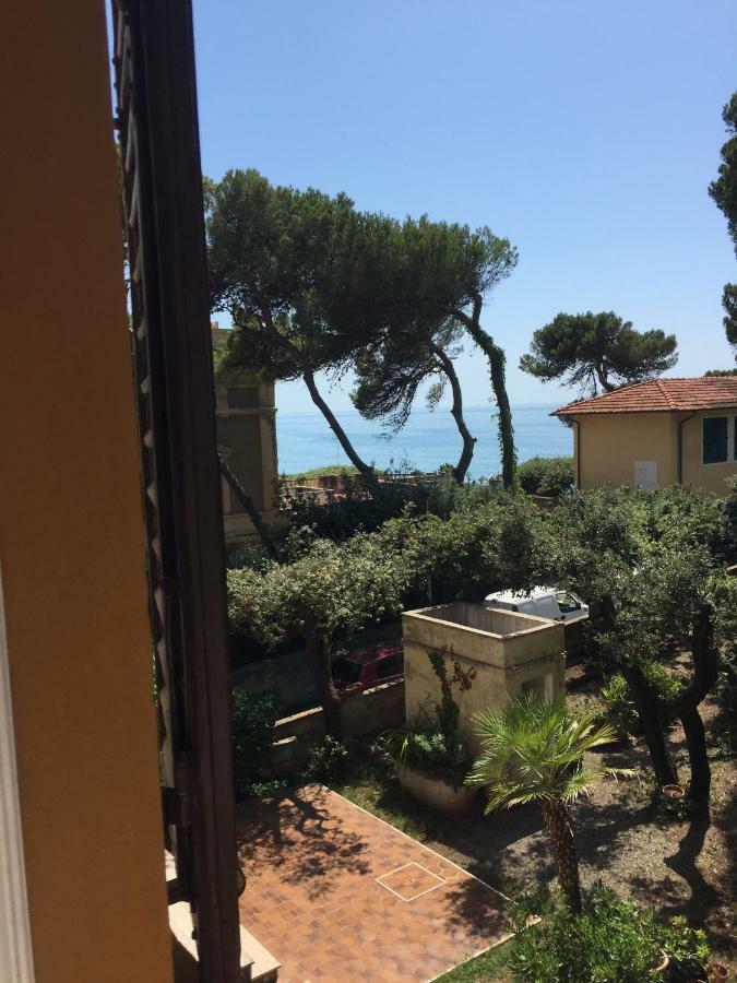 Villa Violetta Castiglioncello Eksteriør billede